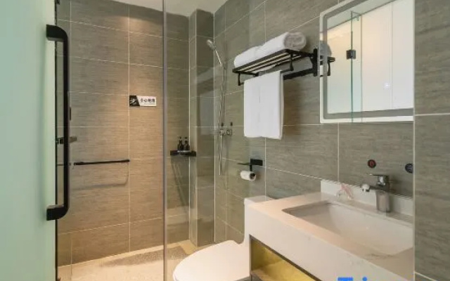 Shuqin Hotel (Xiamen Xiang'an Torch Hi-tech Industrial Zone)