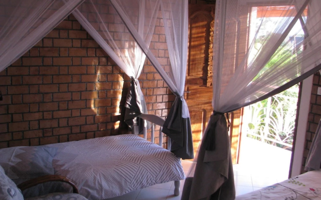 Avamada Lodge