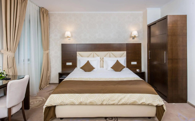 Grand Hotel Coroana