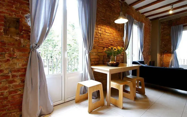 Decimononico Borne Studios