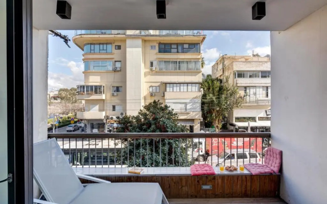 Nordau BLVD 2 Bedrooms
