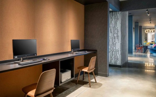 Aloft Florence