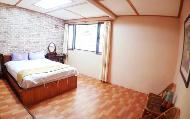 Shan Shui-Yuan Vege Guest House