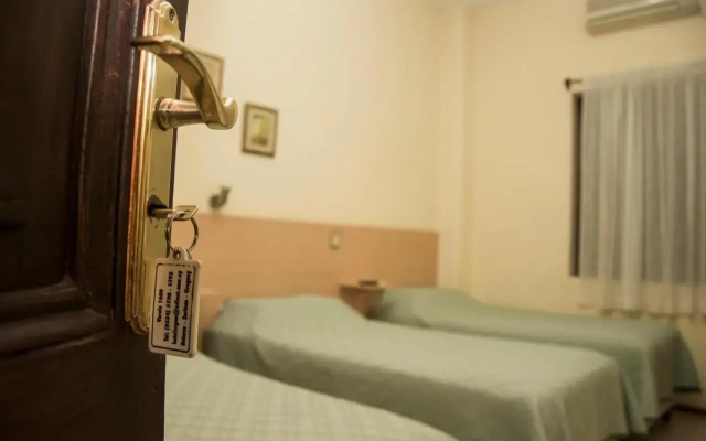 Hotel Argon