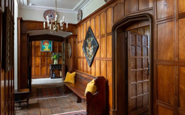 Fernhill Castle
