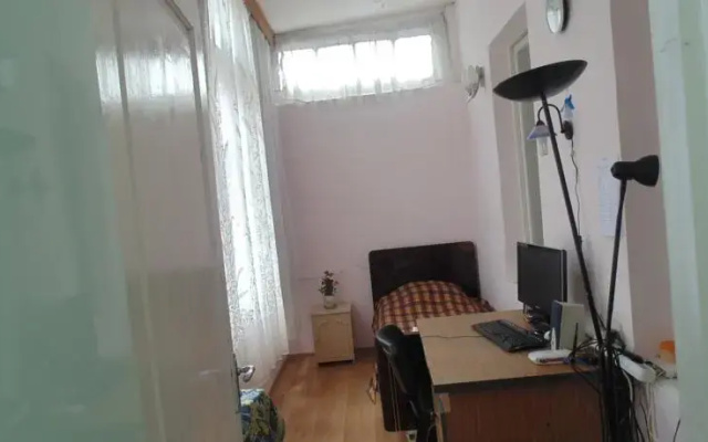 3 Room Home city center