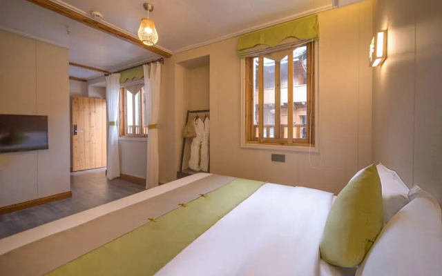 Floral Hotel Zhangzhou Yunshuiyao Lanxi