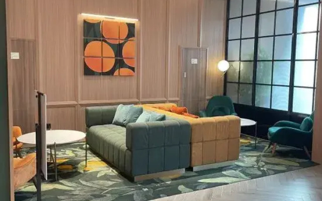 Orange Hotel (Dalian Airport)