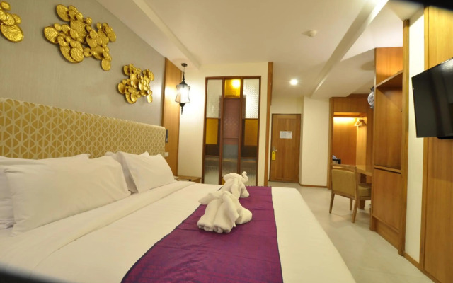 The Signature Hotel Thapae