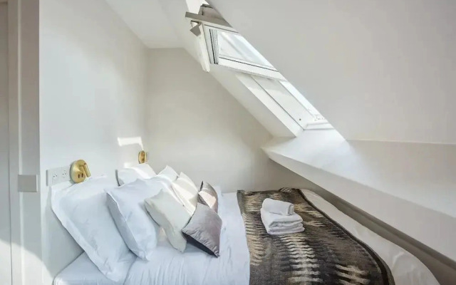 Lou Suites
