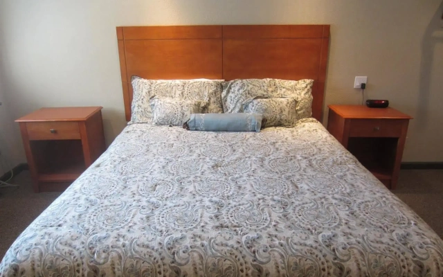 Deluxe Inn Redwood City