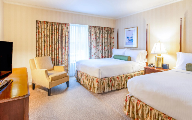 Mayflower Park Hotel