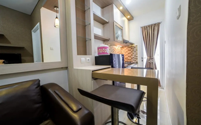 Serene & Cozy Apartment at Parahyangan Residences