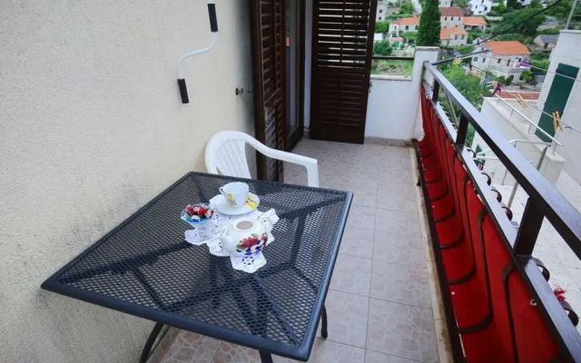Neda - Perfect Location & Free Parking - A3