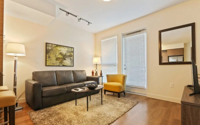 Global Luxury Suites at Koreatown