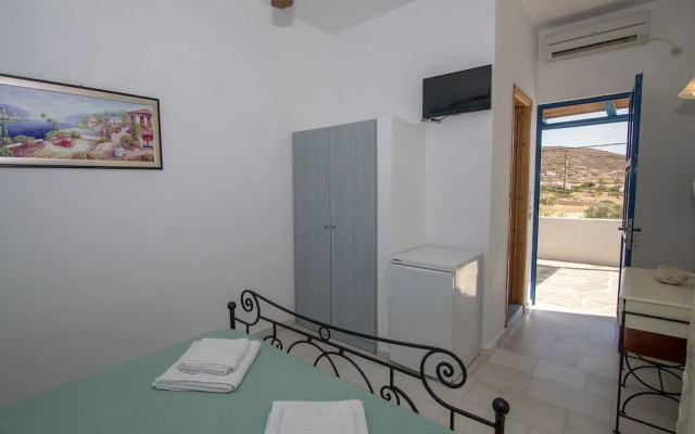 Dimitris Rooms
