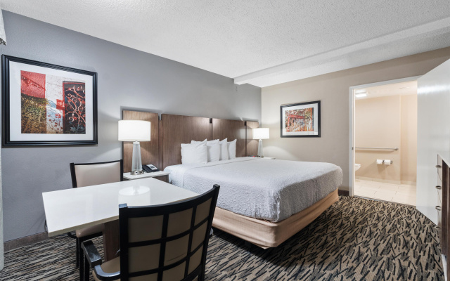 Best Western Los Alamitos Inn & Suites