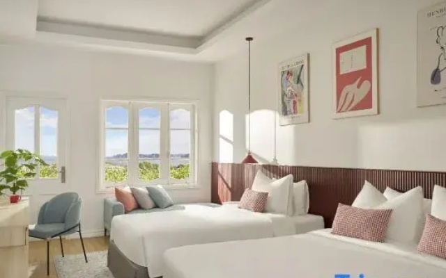 The Postcard Hotel