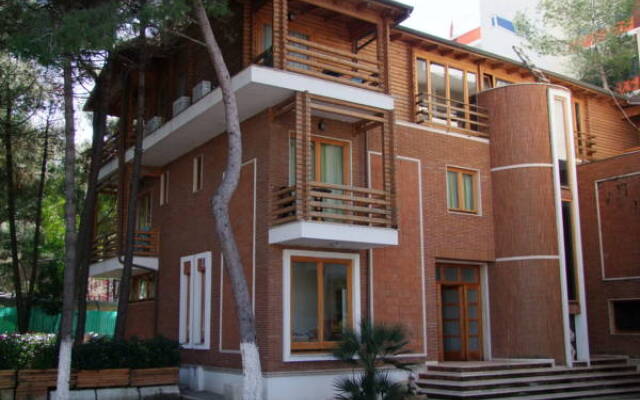 Hotel Adriatik 2 Голем вид на фасад