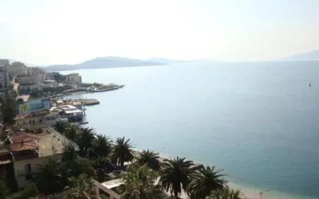 Saint Tropez Apartments