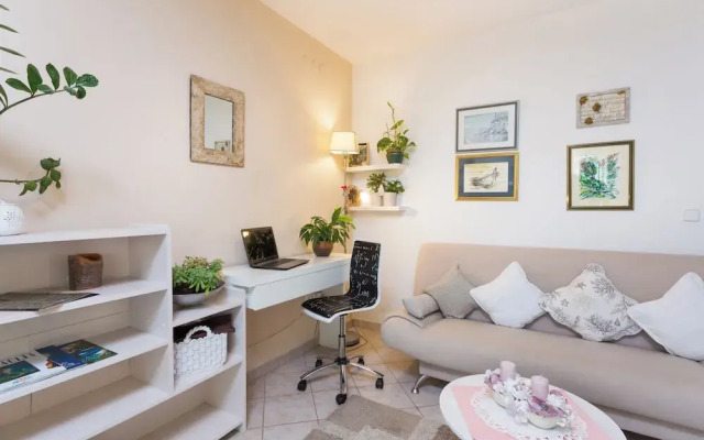 Arca, Apartment With Sea View And Free Parking