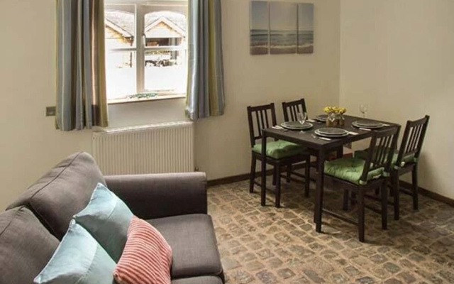 Finwood Cottage 2