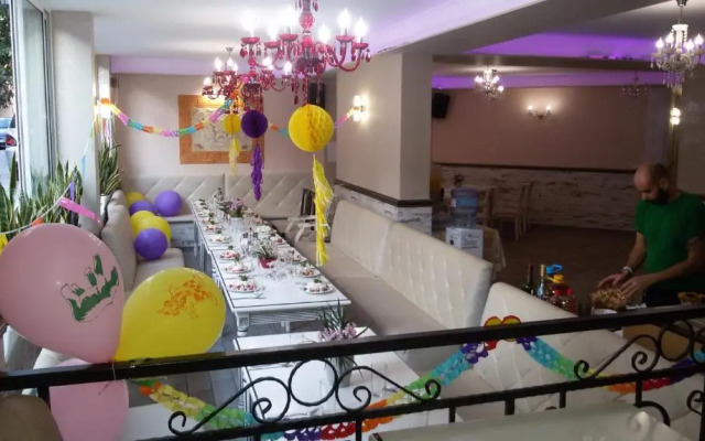 Hotel Zeus
