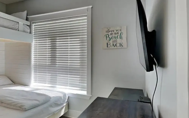 Magnolia House by Southern Vacation Rentals
