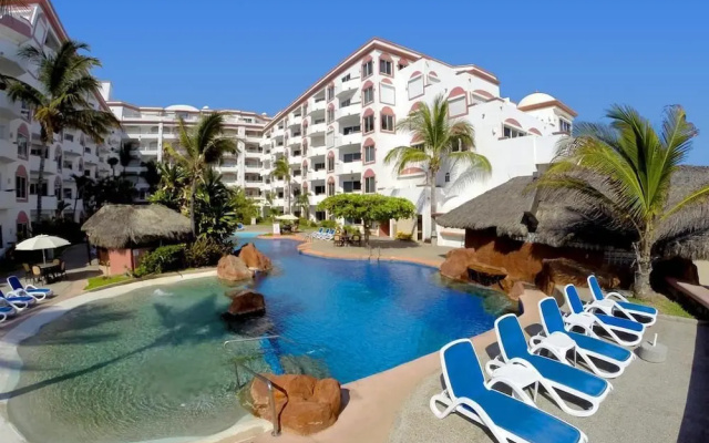 C. Azul Costa Bonita by Villas HK28