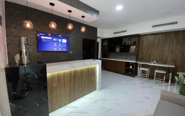 Sand Mar Hotel