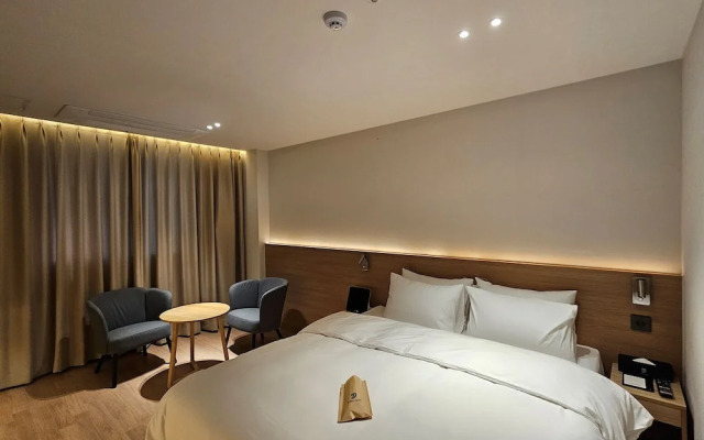 JungGam Hotel