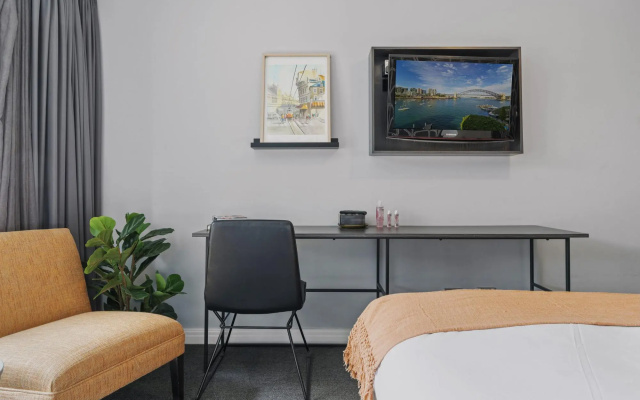 Convenient City Abode