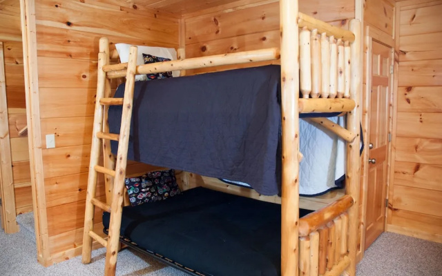 ARROWHEAD - 5 Br Cabin