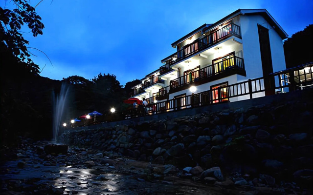 Gyeongju Happyday Pension