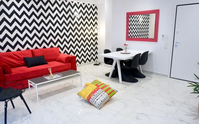 Eclectic Design Apt in Athens near Metro