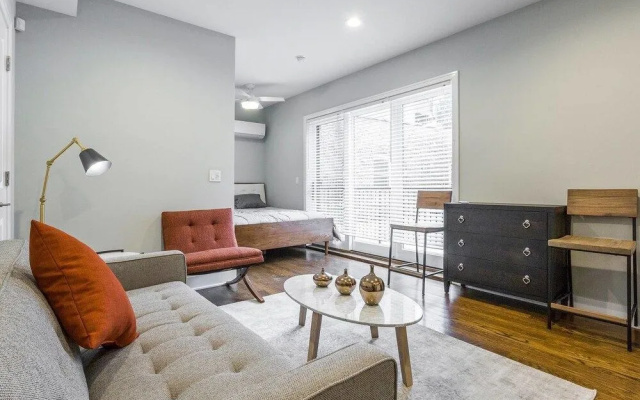 Comfy Executives Studio