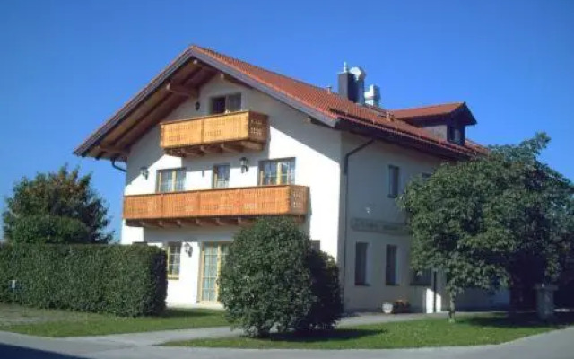 Pension & Hotel Garni Demmel