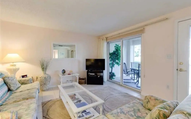 Bonita Beach 154E - One Bedroom Condo