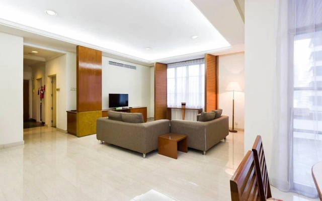2+1br Service Suites With KL Tower View
