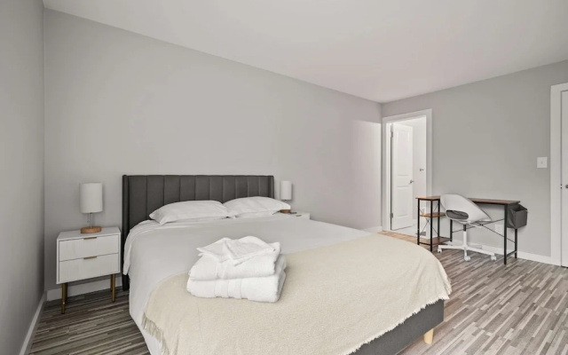Family Friendly 2BR 2BA in the City