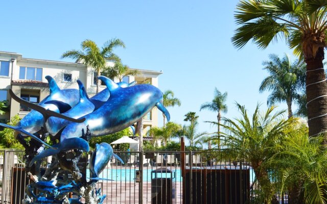 Отель Dolphin Bay Resort and Spa вид на фасад