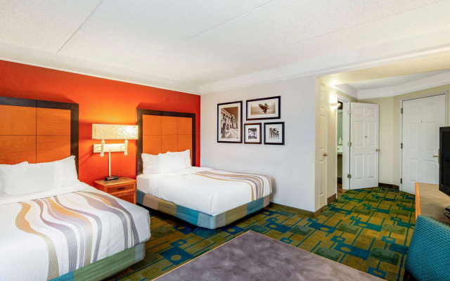 La Quinta Inn & Suites by Wyndham Fremont / Silicon Valley