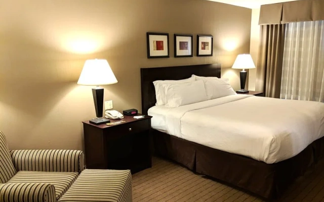 Clarion Inn