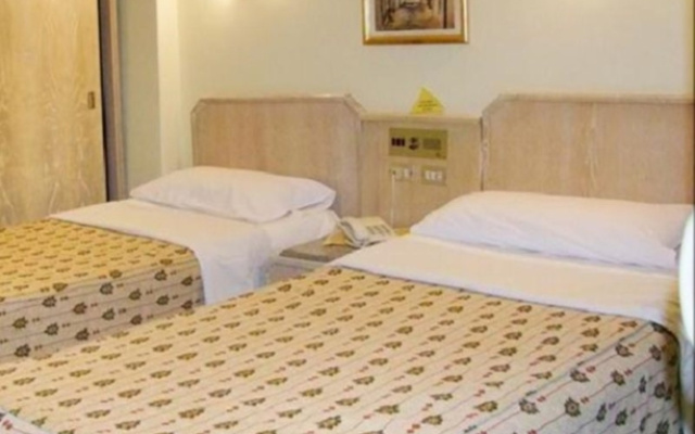 emilio hotel