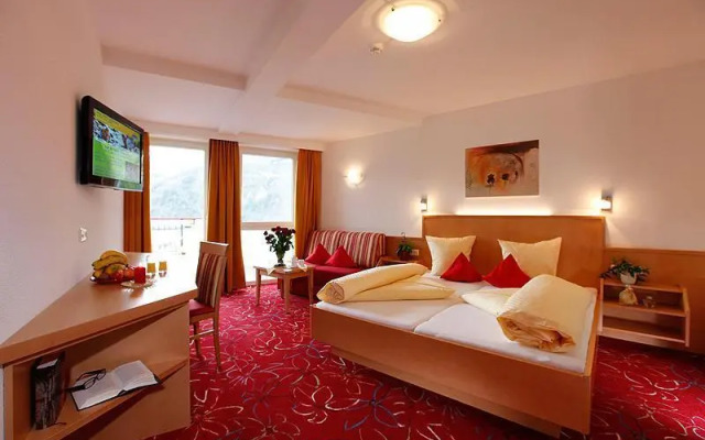 Hotel Alpenroyal