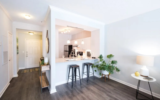 Hope St Downtown Luxury Rentals