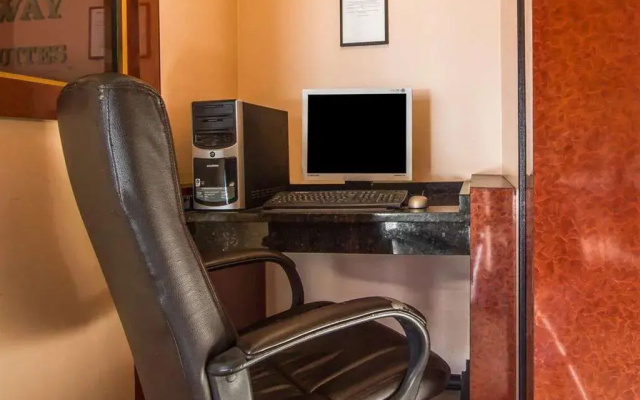 Rodeway Inn & Suites