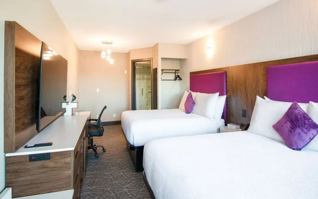 Coast Courtenay Hotel