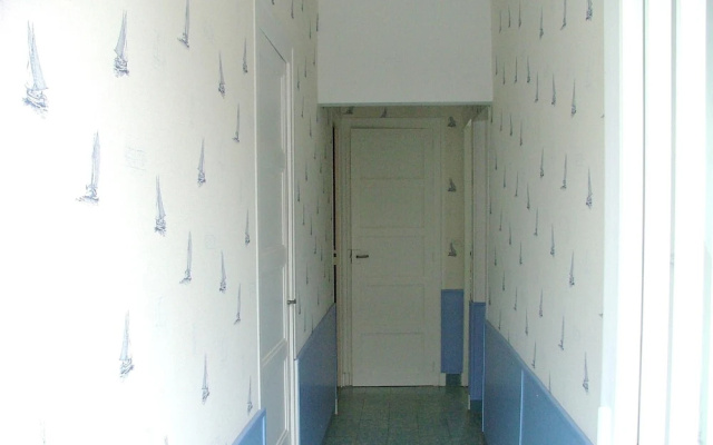 House With one Bedroom in Les Sables-d'olonne, With Enclosed Garden -