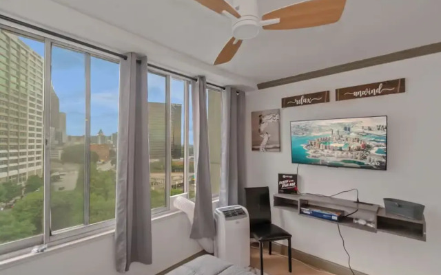 Modern 3BR Condo - Heart of ATL